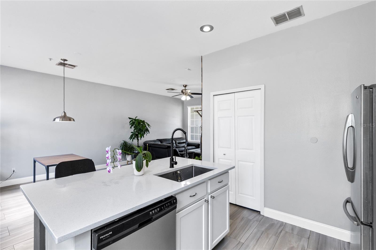 6187 CHAPLEDALE DR, ORLANDO, FL — photo 8