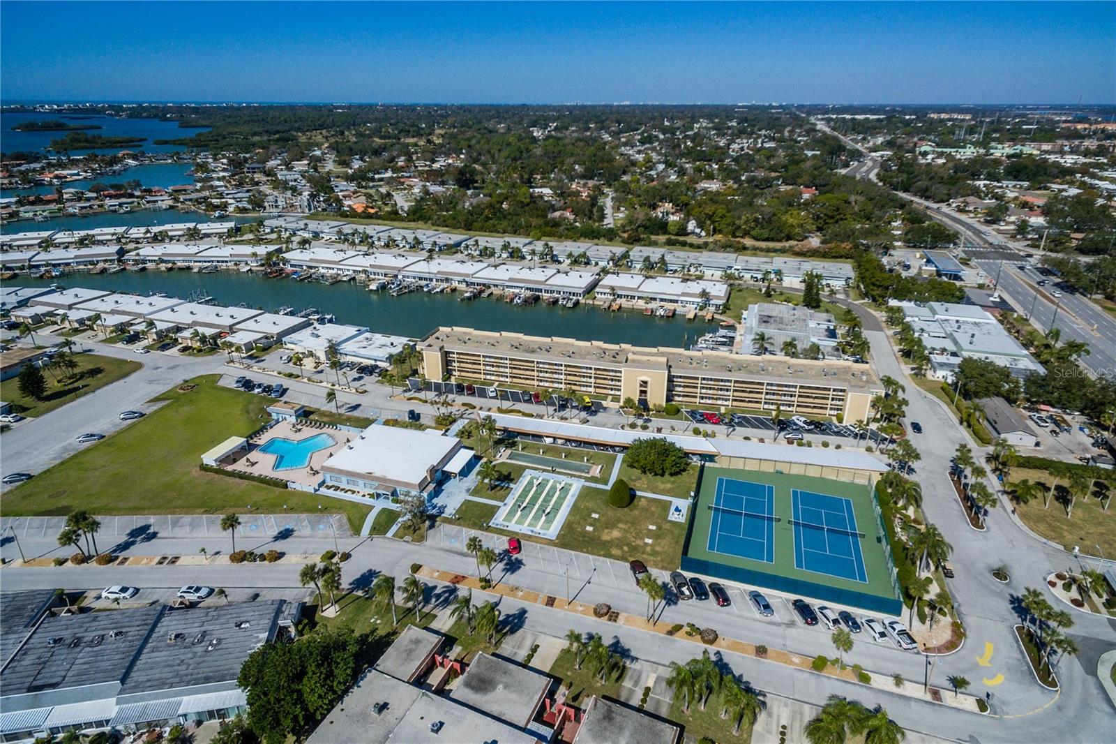 1 S BOCA CIEGA POINT BLVD #204, ST PETERSBURG, FL — photo 32