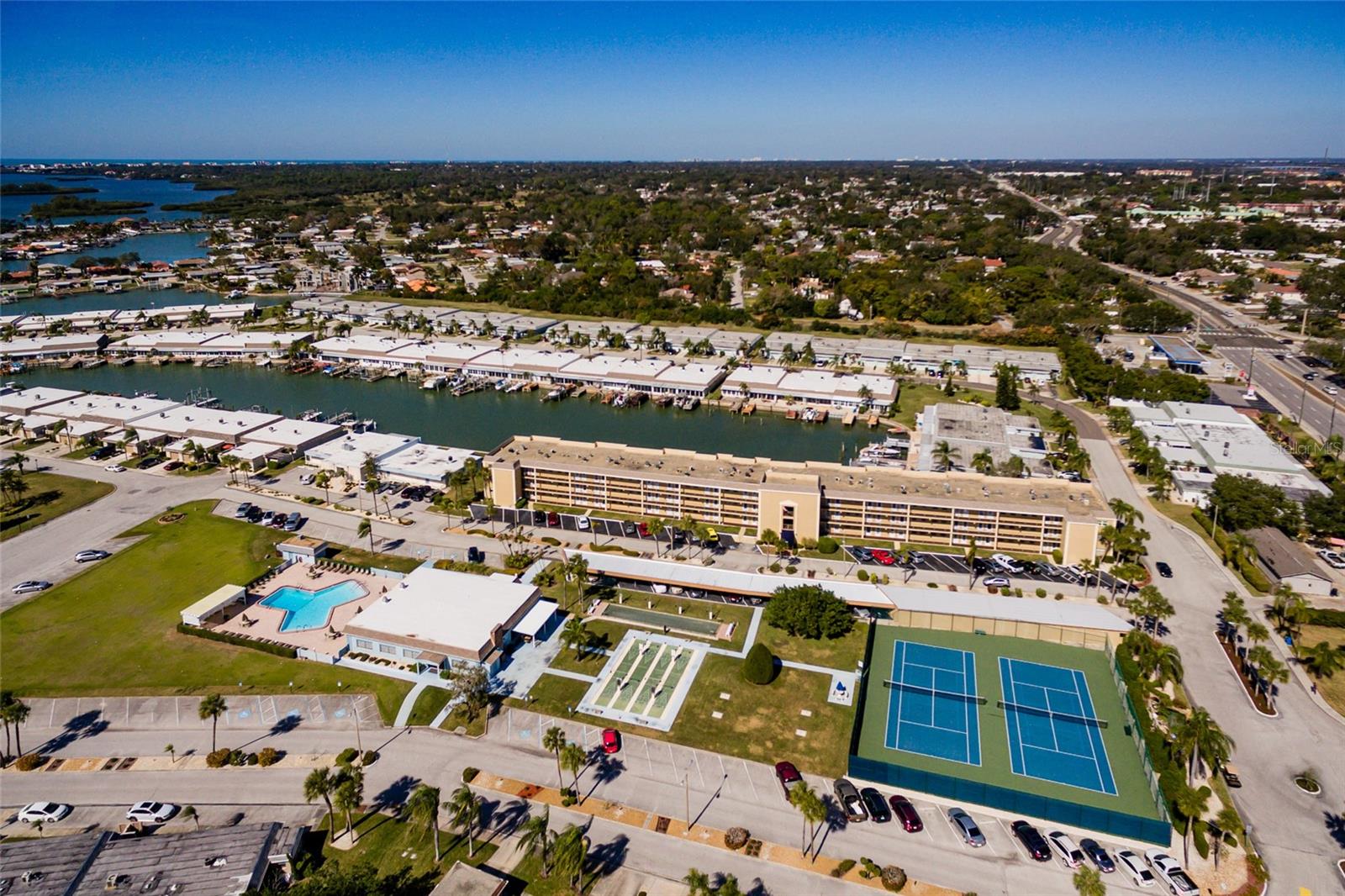 1 S BOCA CIEGA POINT BLVD #204, ST PETERSBURG, FL — photo 34