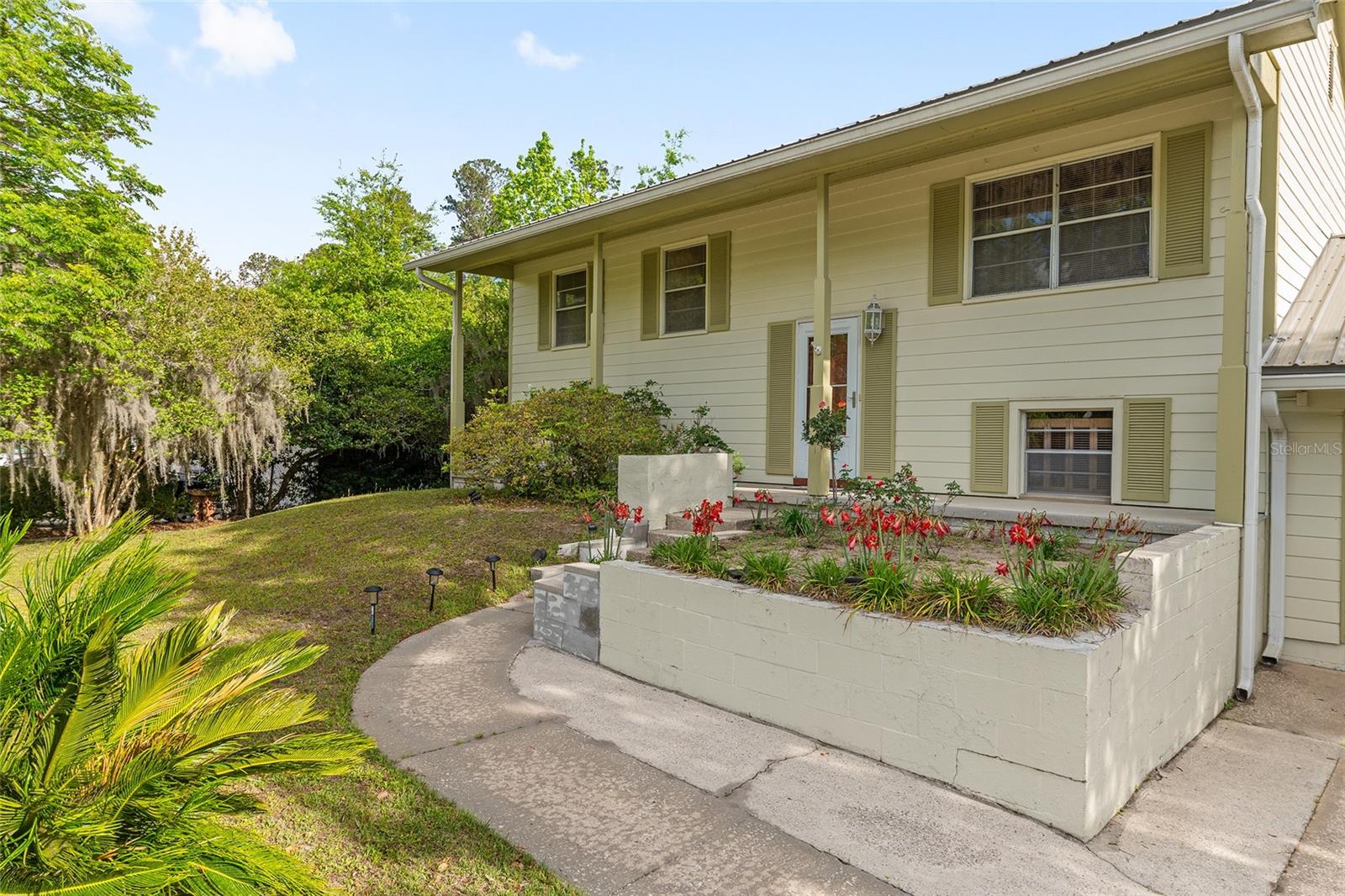 505 NW 37TH PL, GAINESVILLE, FL — photo 2