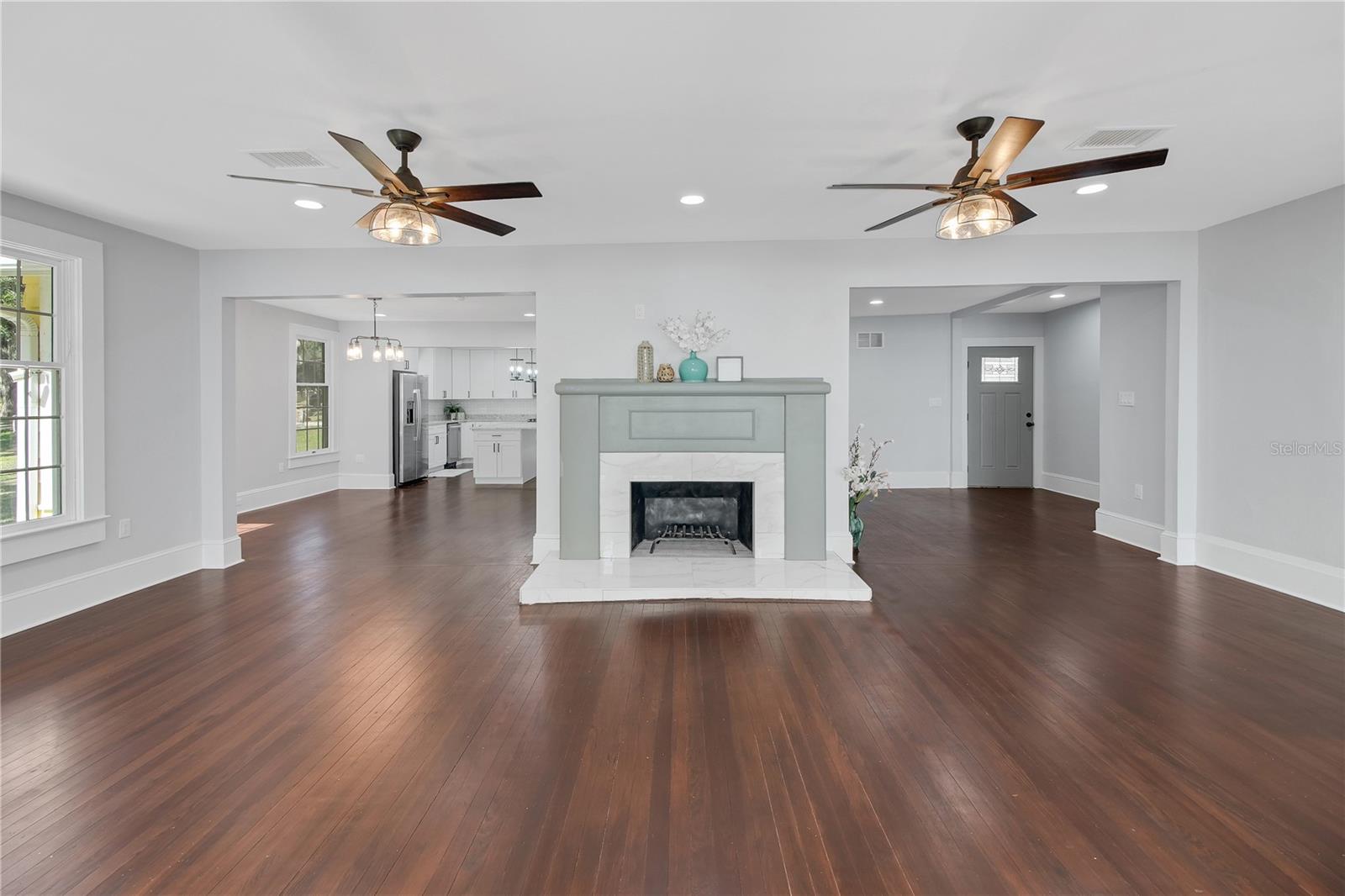 30437 ORANGE DR, LEESBURG, FL — photo 18