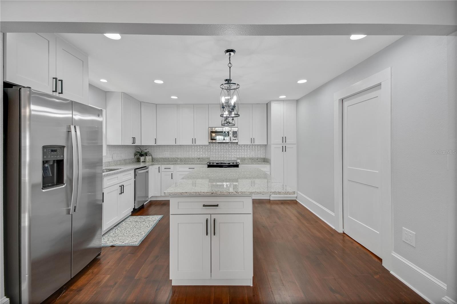 30437 ORANGE DR, LEESBURG, FL — photo 23