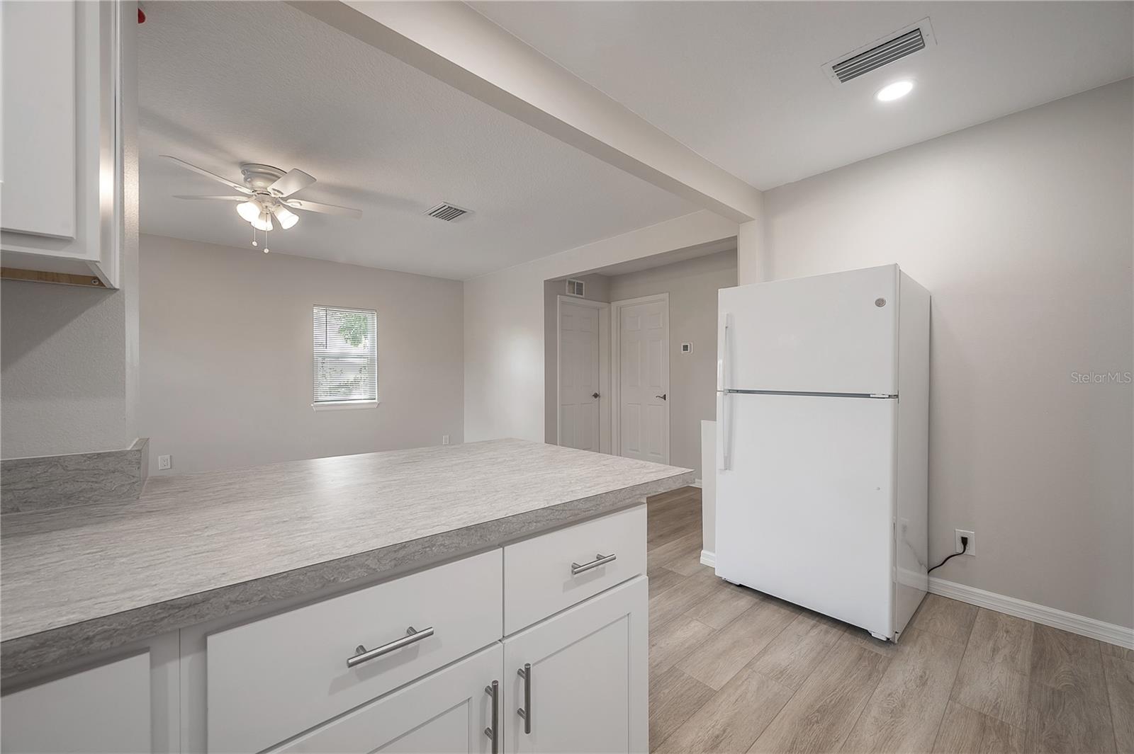 2307 E OSBORNE AVE, TAMPA, FL — photo 12