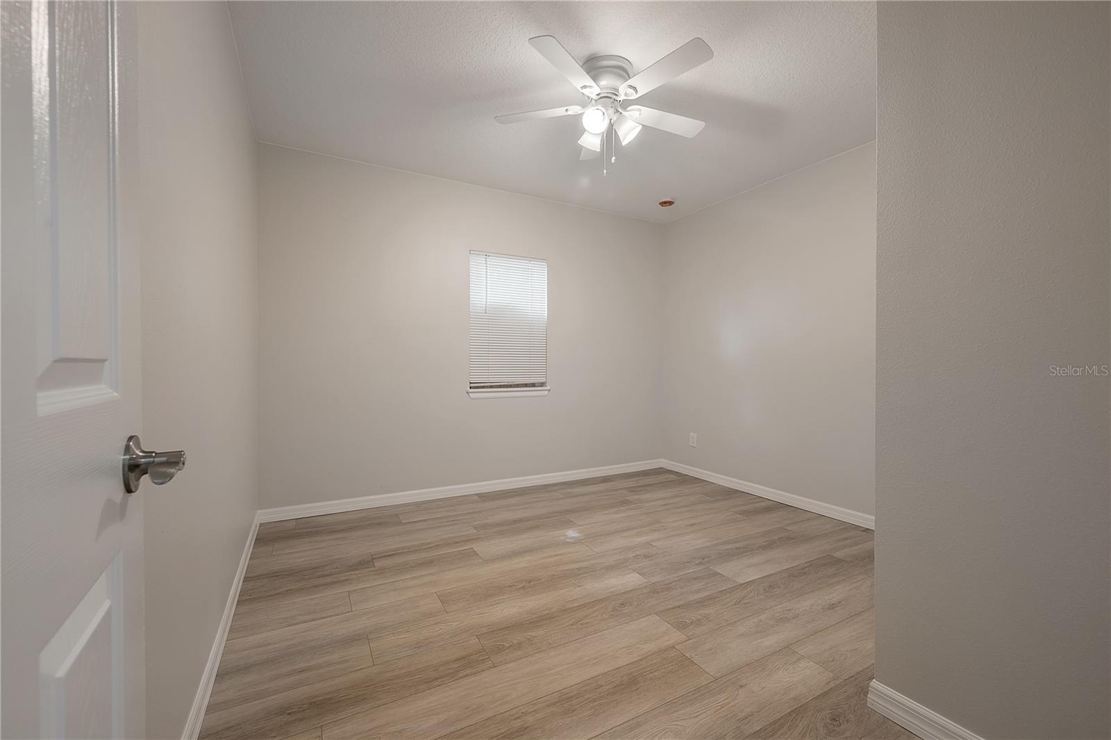 2307 E OSBORNE AVE, TAMPA, FL — photo 17