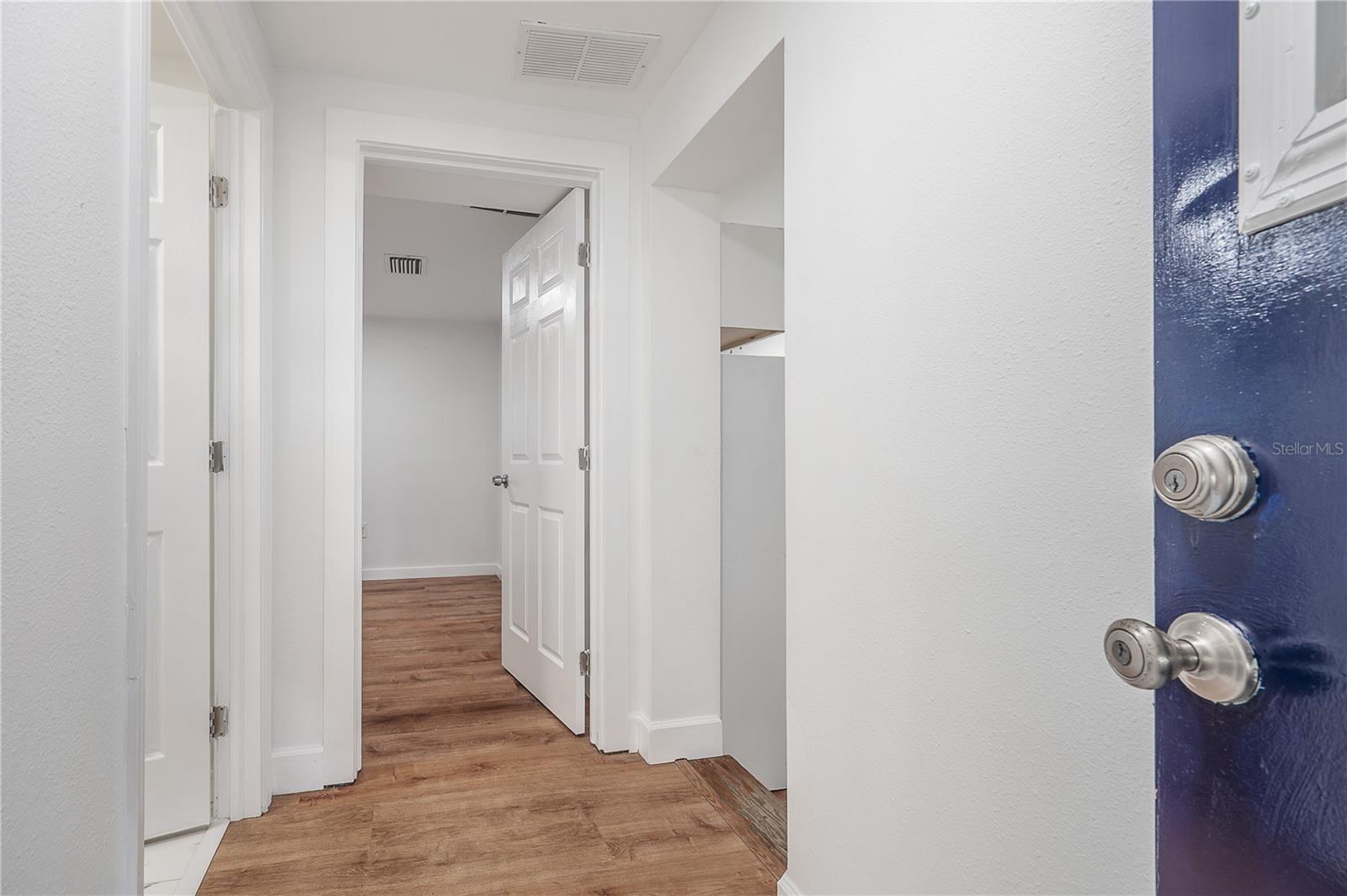 2307 E OSBORNE AVE, TAMPA, FL — photo 21