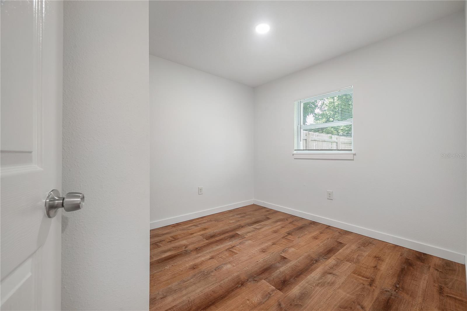 2307 E OSBORNE AVE, TAMPA, FL — photo 31
