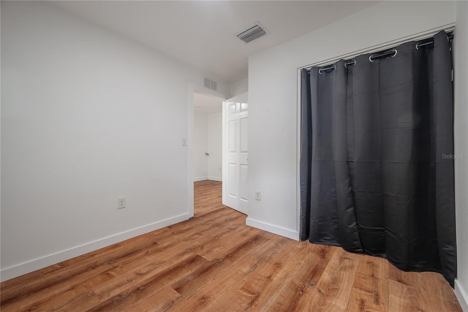2307 E OSBORNE AVE, TAMPA, FL — photo 32