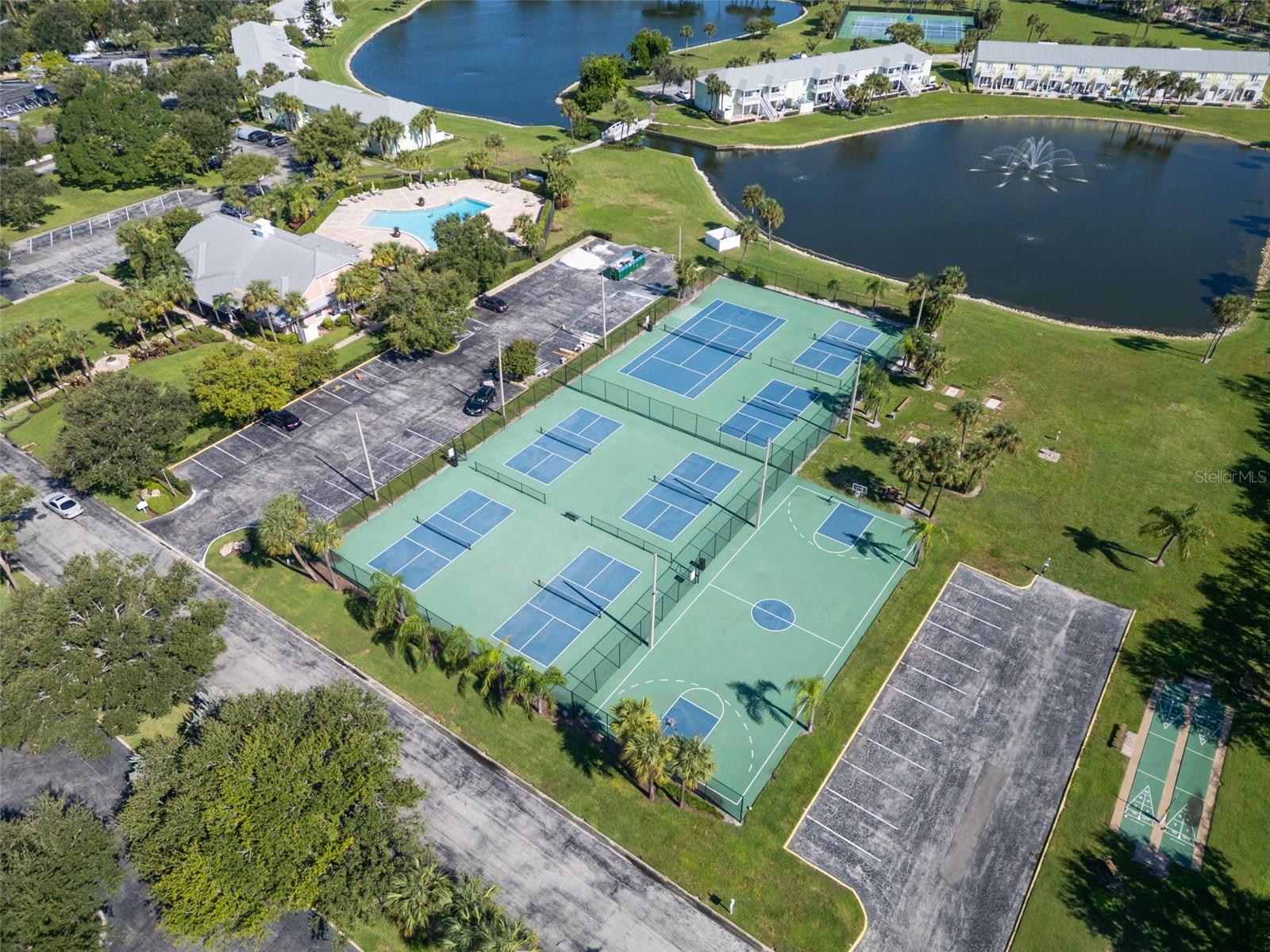 5243 BEACH DR SE #B, ST PETERSBURG, FL — photo 32