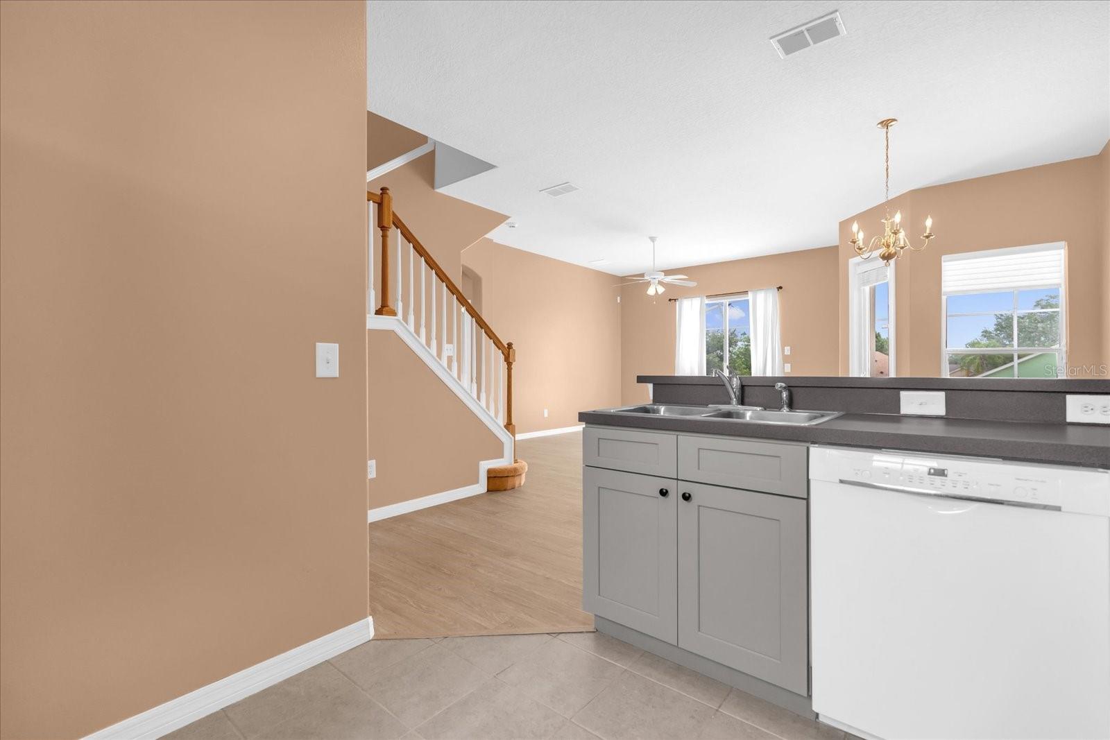 516 BRUNELLO DR, DAVENPORT, FL — photo 9