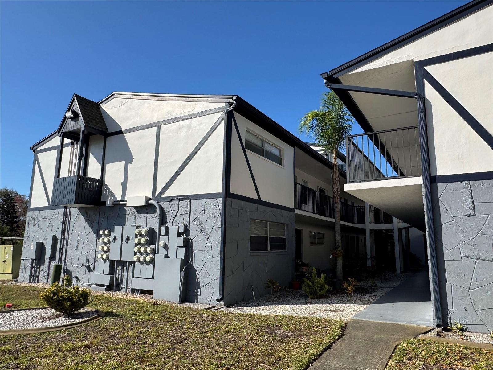 1126 KING ARTHUR CT #413, DUNEDIN, FL — photo 10