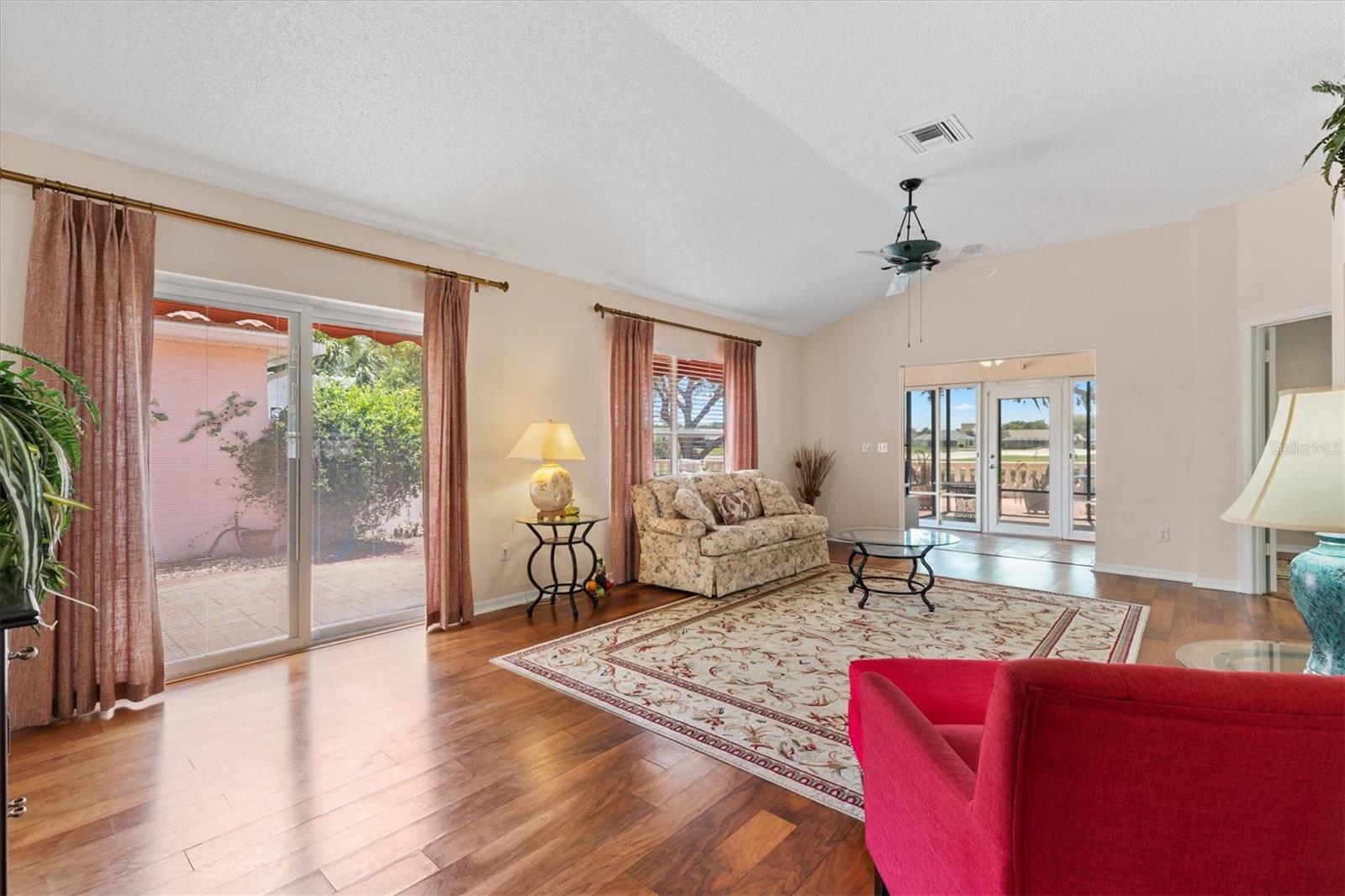 1314 SANTA ROSA CT, LADY LAKE, FL — photo 10