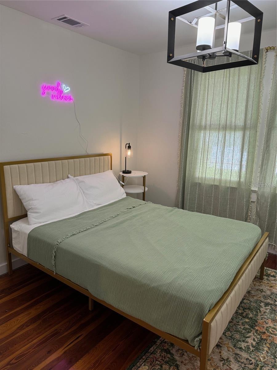 1410 W HUMPHREY ST, TAMPA, FL — photo 5