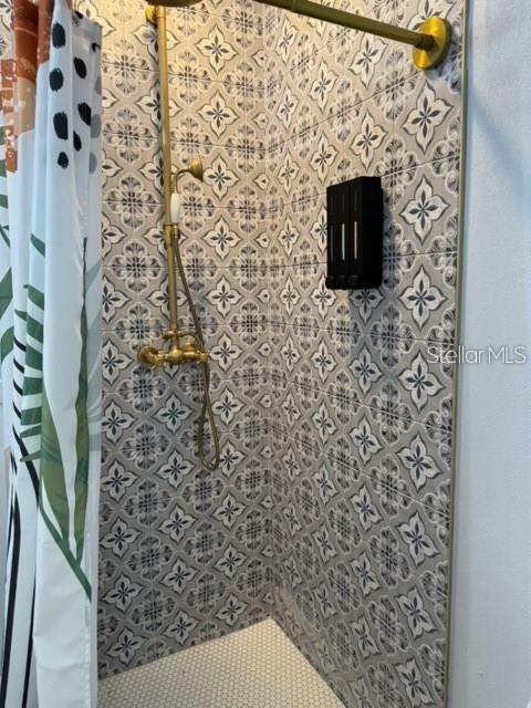 1410 W HUMPHREY ST, TAMPA, FL — photo 8