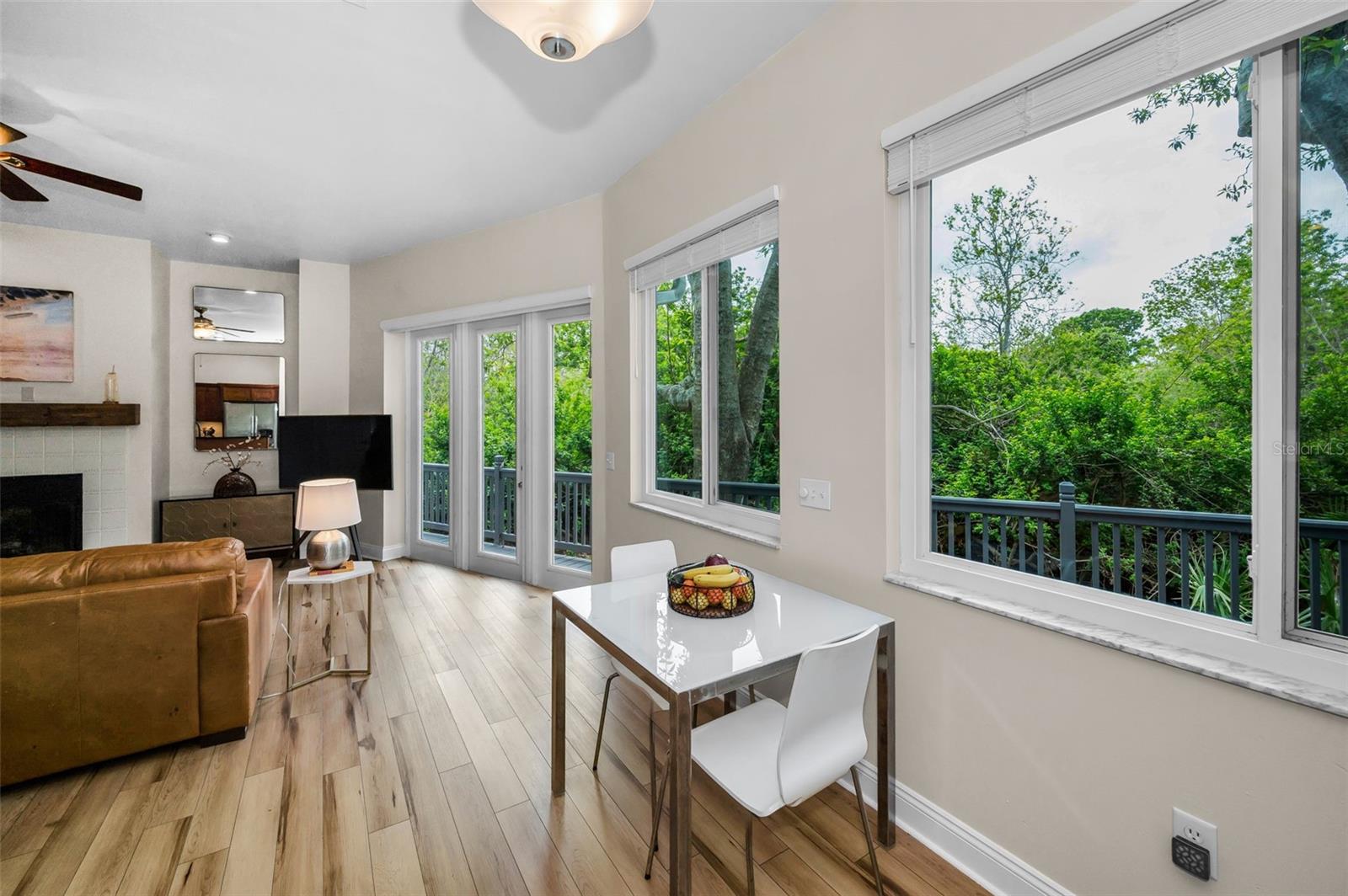 2997 EAGLE ESTATES CIR E, CLEARWATER, FL — photo 27