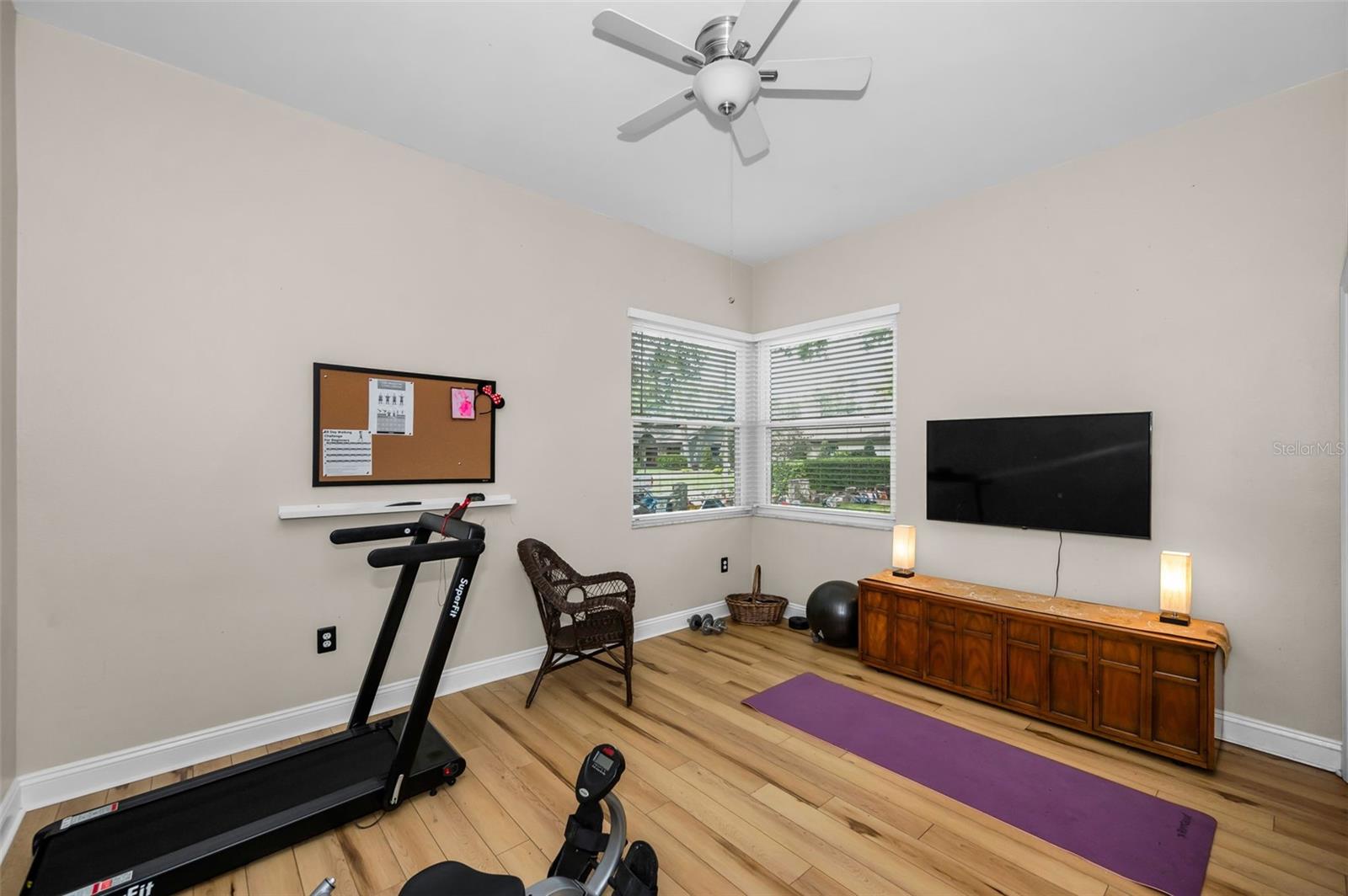 2997 EAGLE ESTATES CIR E, CLEARWATER, FL — photo 56
