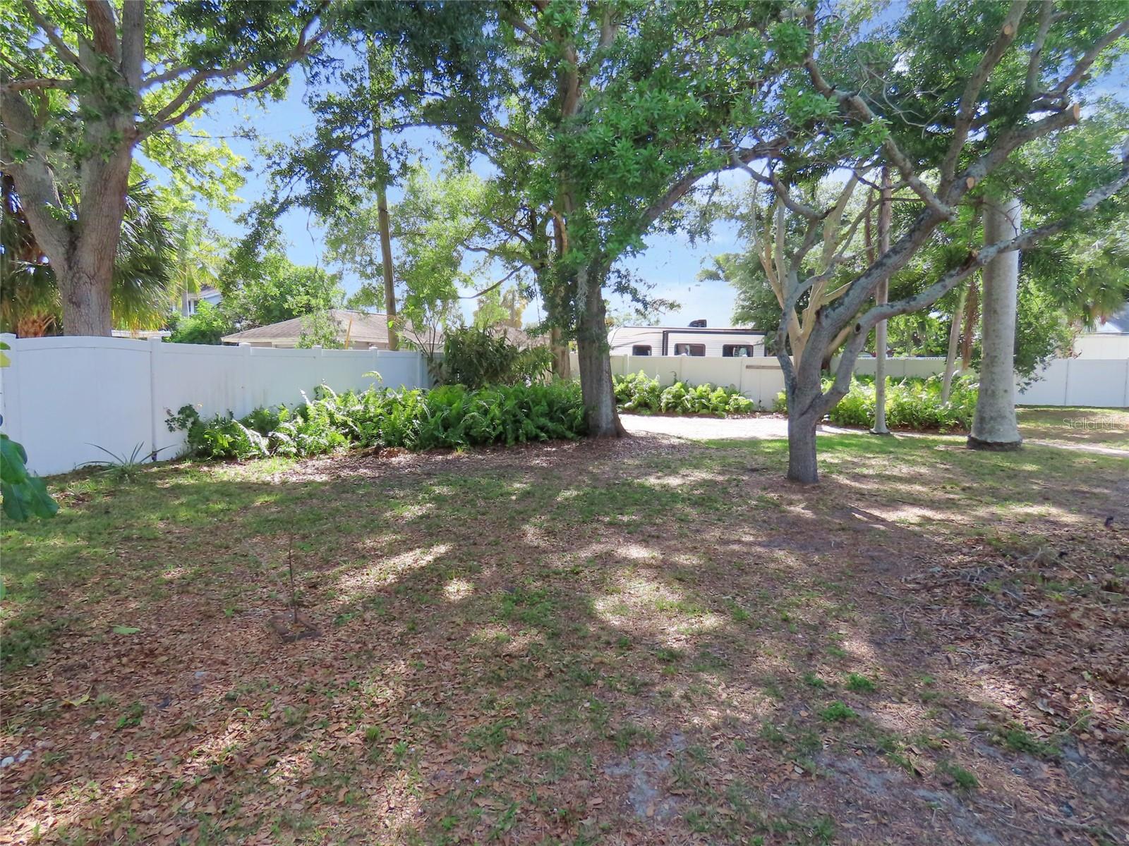 408 27TH ST W, BRADENTON, FL — photo 5
