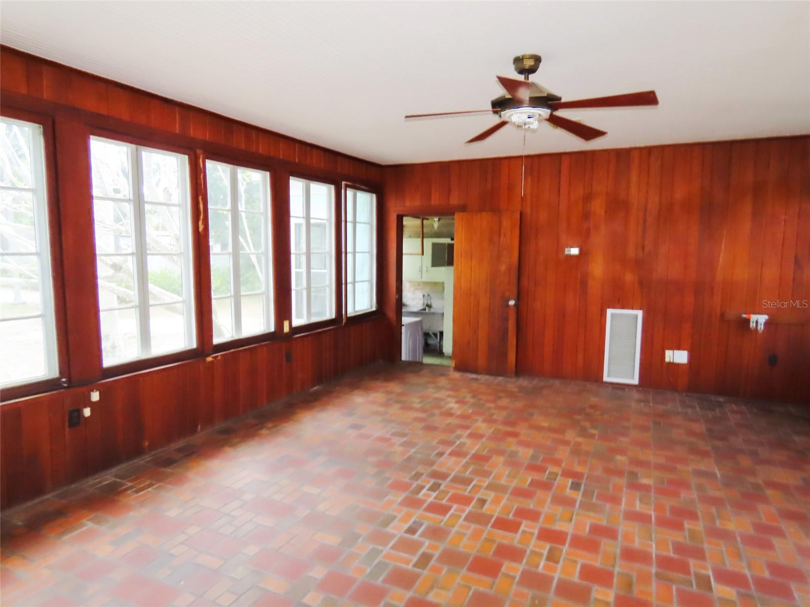 408 27TH ST W, BRADENTON, FL — photo 18