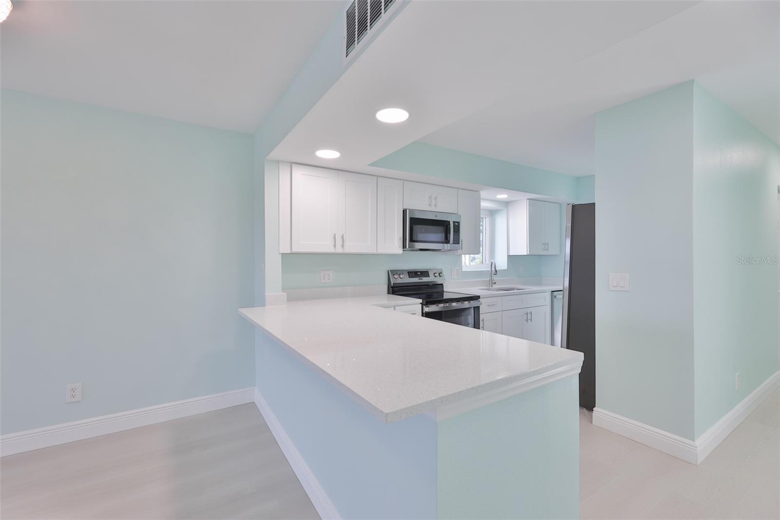 812 BAHIA DEL SOL DR #A, RUSKIN, FL — photo 8