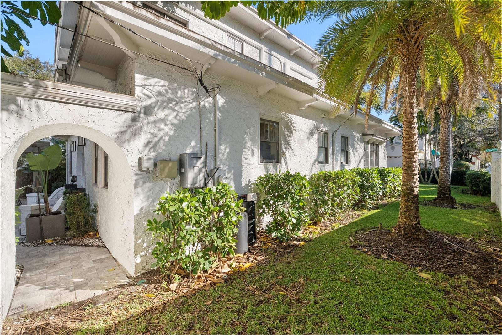 2943 W BAYSHORE CT, TAMPA, FL — photo 53