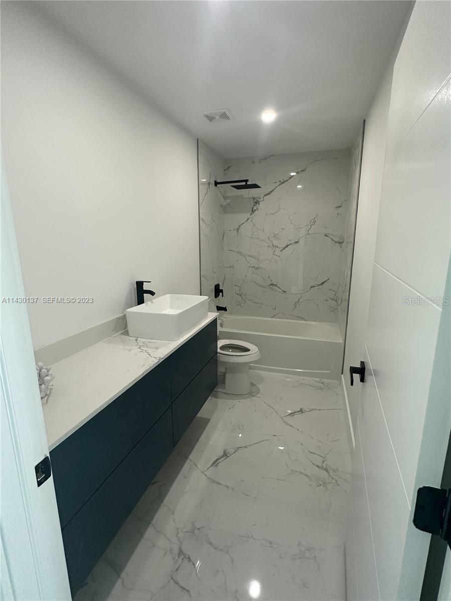 1125 MILWAUKEE BLVD, LEHIGH ACRES, FL — photo 9
