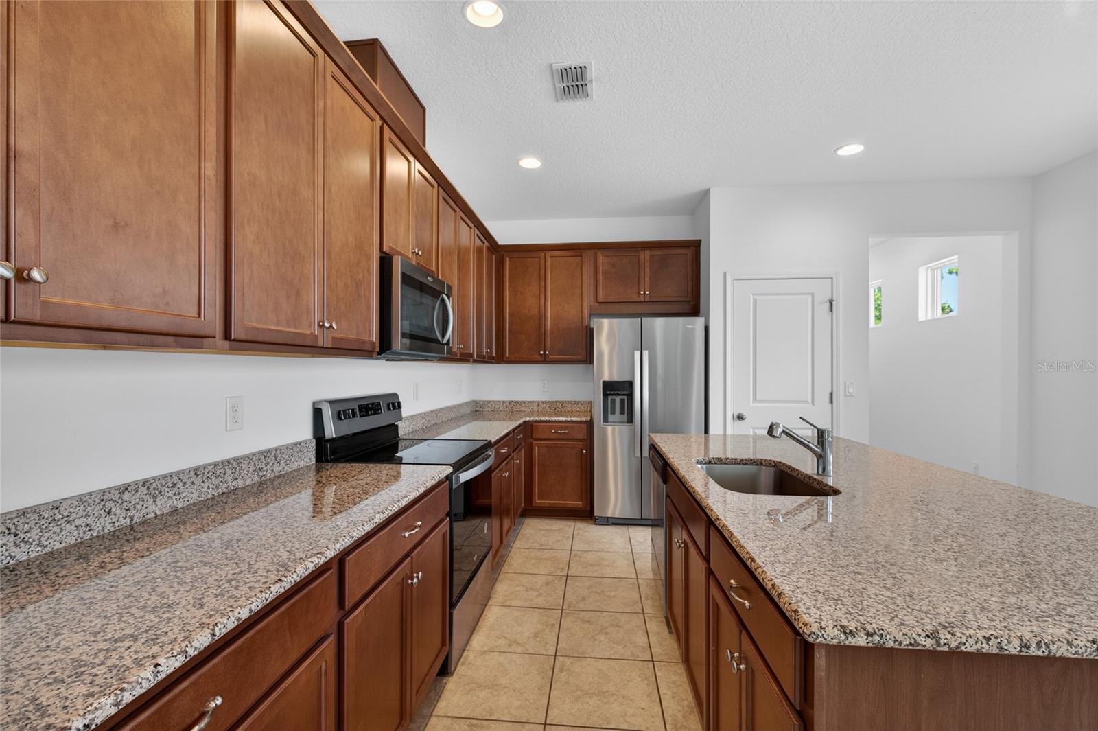 4406 DAVOS DR, CLERMONT, FL — photo 21