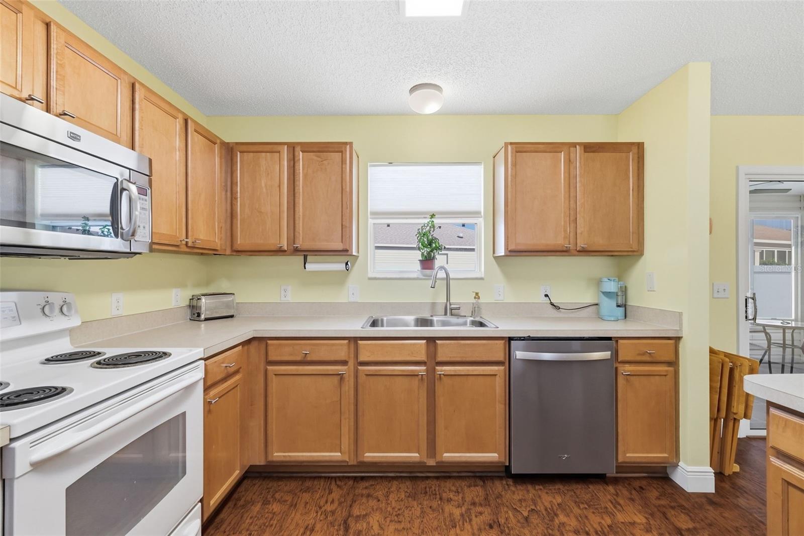 1609 BLOSSOM TER, THE VILLAGES, FL — photo 9