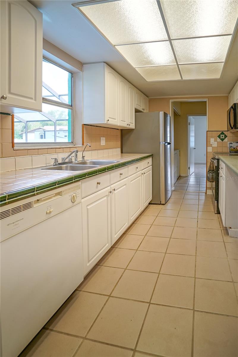 3320 LAS BRISAS DR, RIVERVIEW, FL — photo 5