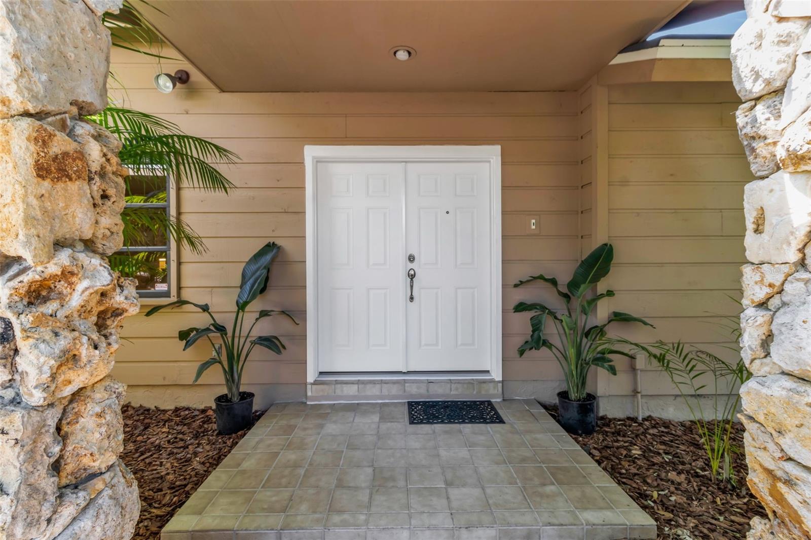 1732 PINE HARRIER CIR, SARASOTA, FL — photo 4