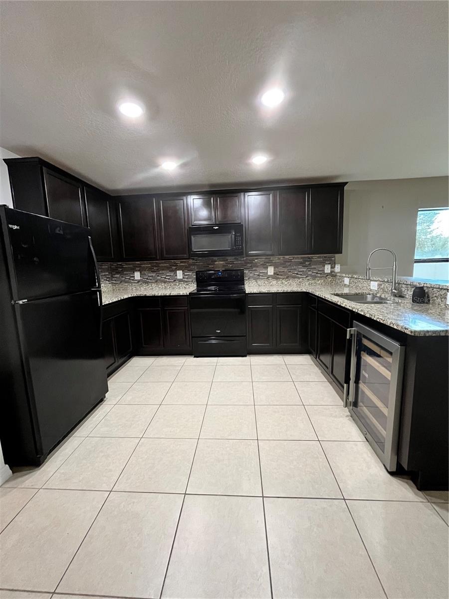 2121 HIBISCUS PL, KISSIMMEE, FL — photo 6