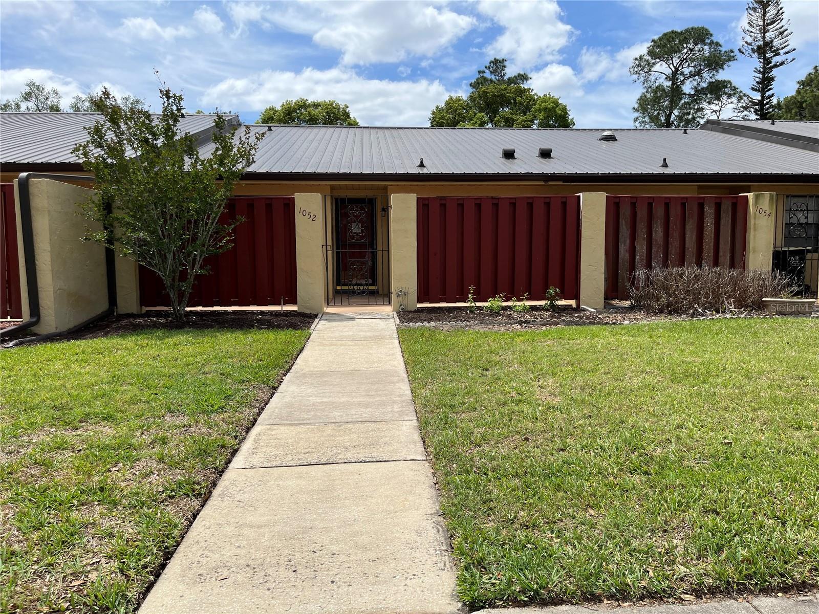 1052 MEDINAH DR, WINTER HAVEN, FL