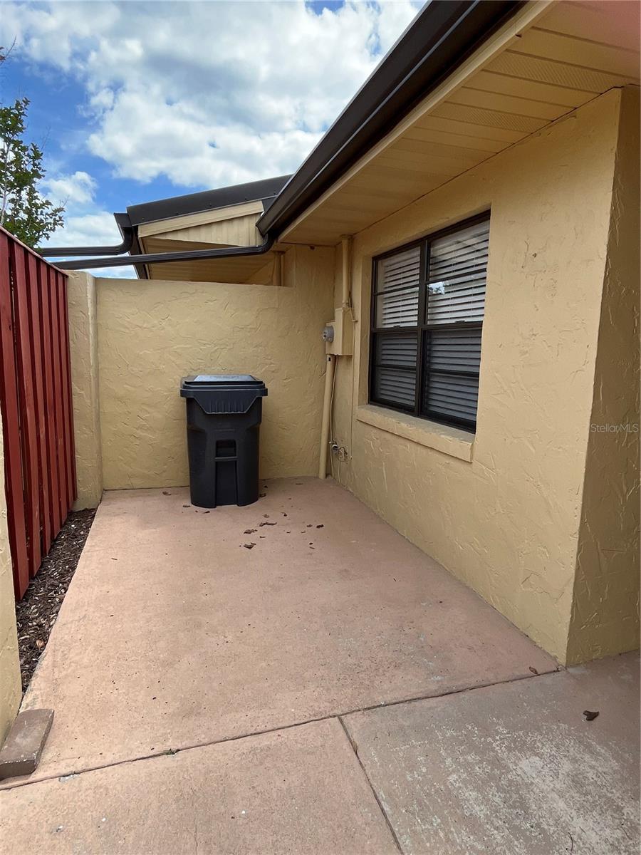 1052 MEDINAH DR, WINTER HAVEN, FL — photo 6