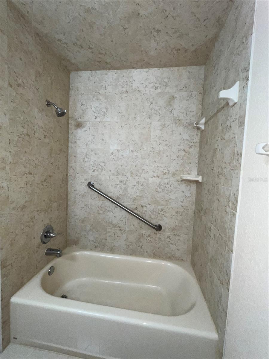 1052 MEDINAH DR, WINTER HAVEN, FL — photo 32