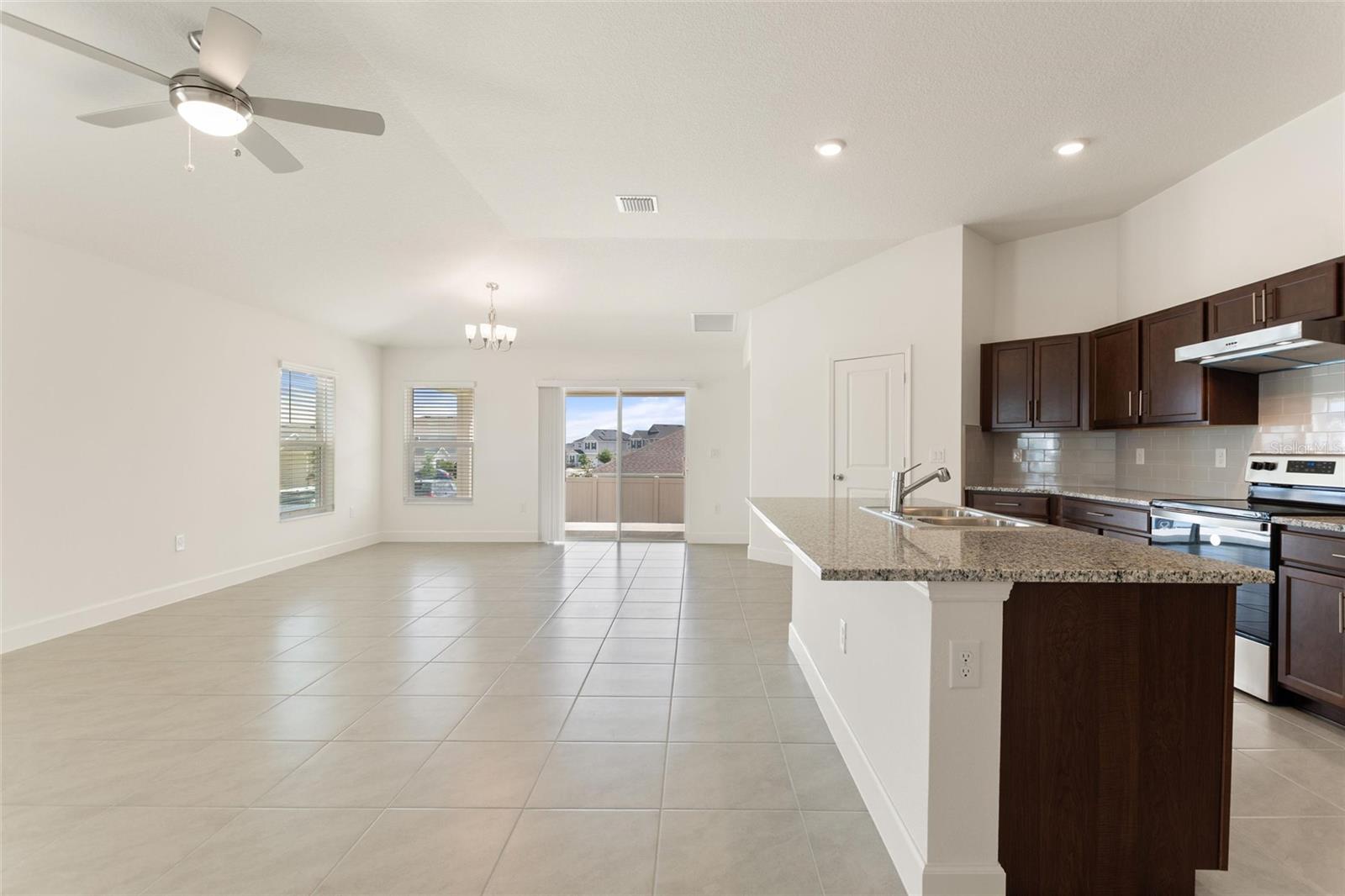9239 WESTSIDE HILLS DR, DAVENPORT, FL — photo 3