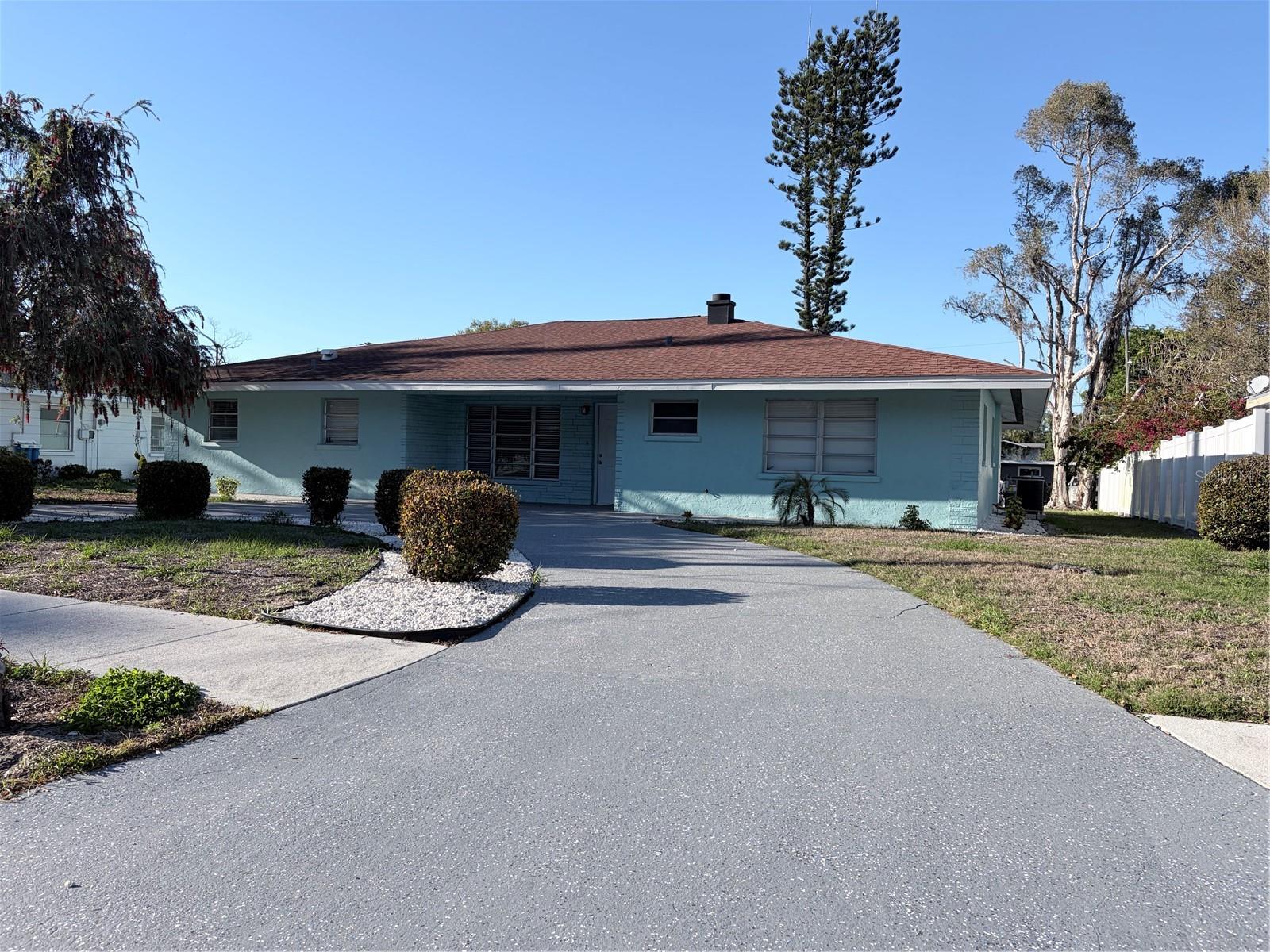 1339 22ND ST, SARASOTA, FL — photo 2
