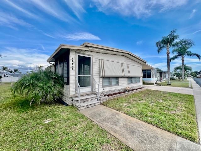 10920 INDEPENDENCE DR, PORT RICHEY, FL — photo 4