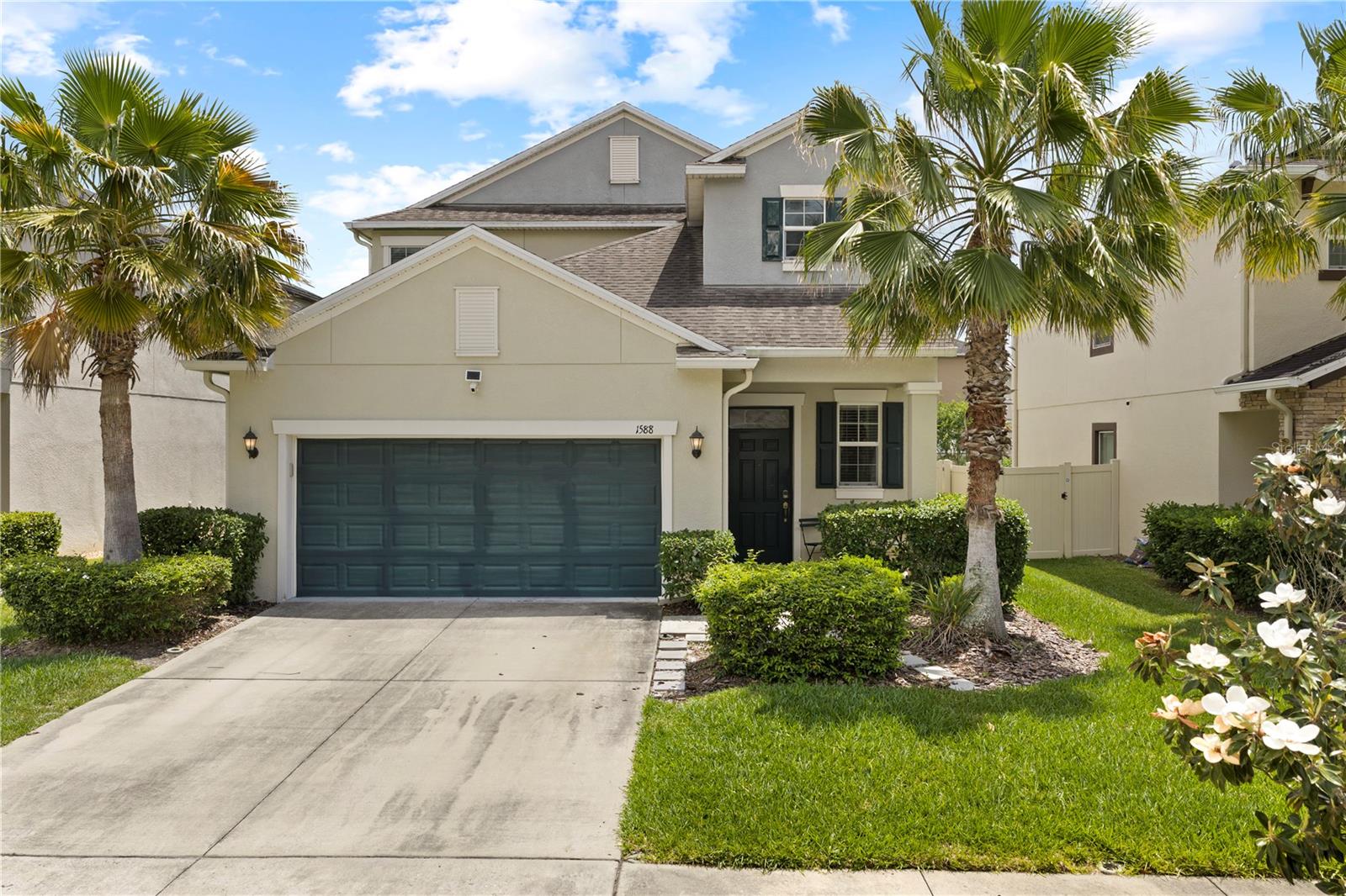 1588 LUDINGTON AVE, WESLEY CHAPEL, FL