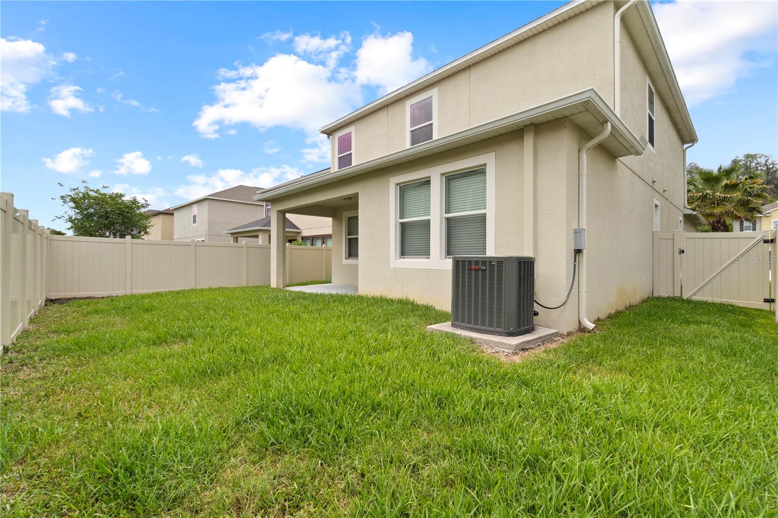 1588 LUDINGTON AVE, WESLEY CHAPEL, FL — photo 2