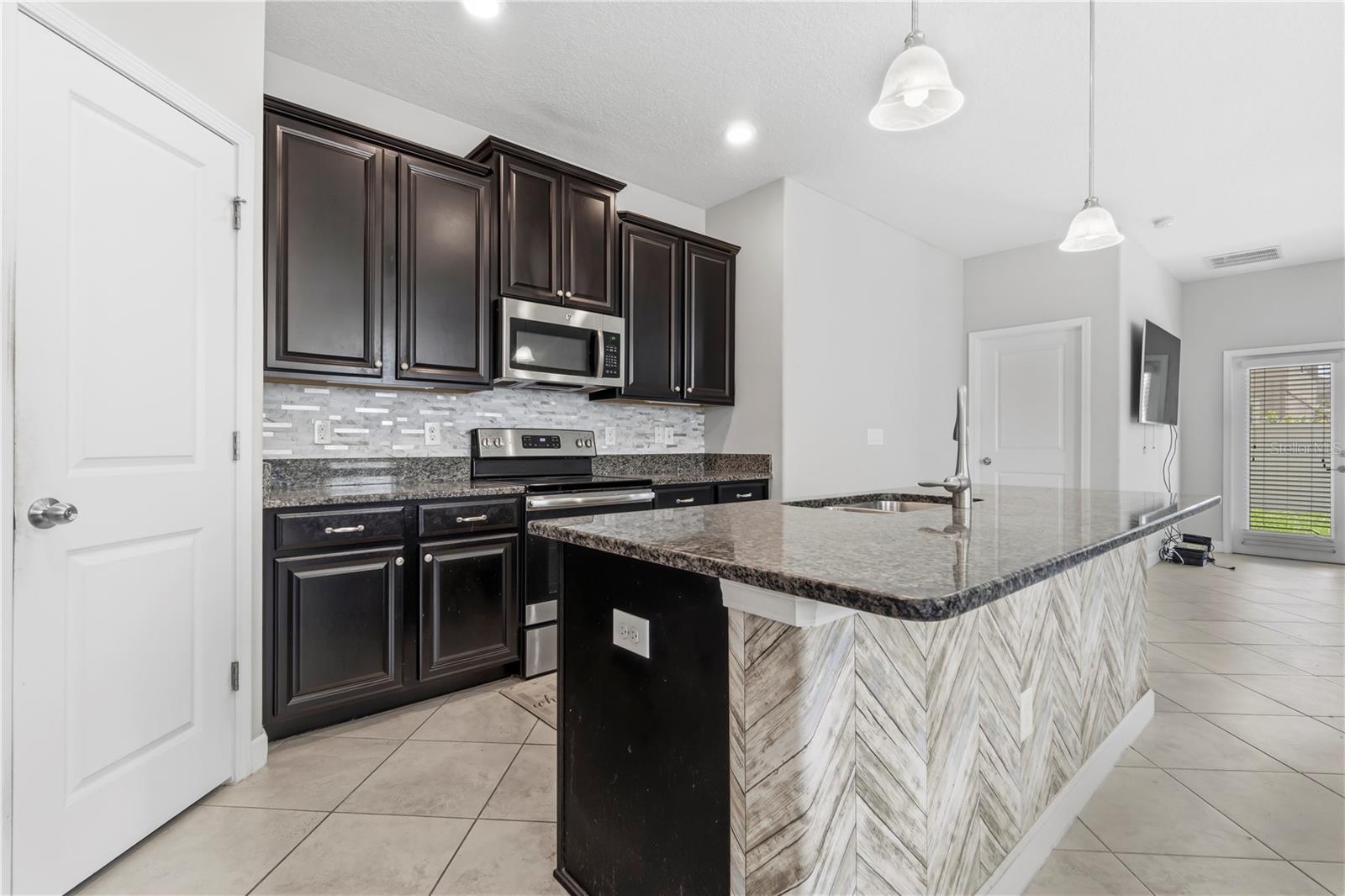 1588 LUDINGTON AVE, WESLEY CHAPEL, FL — photo 20