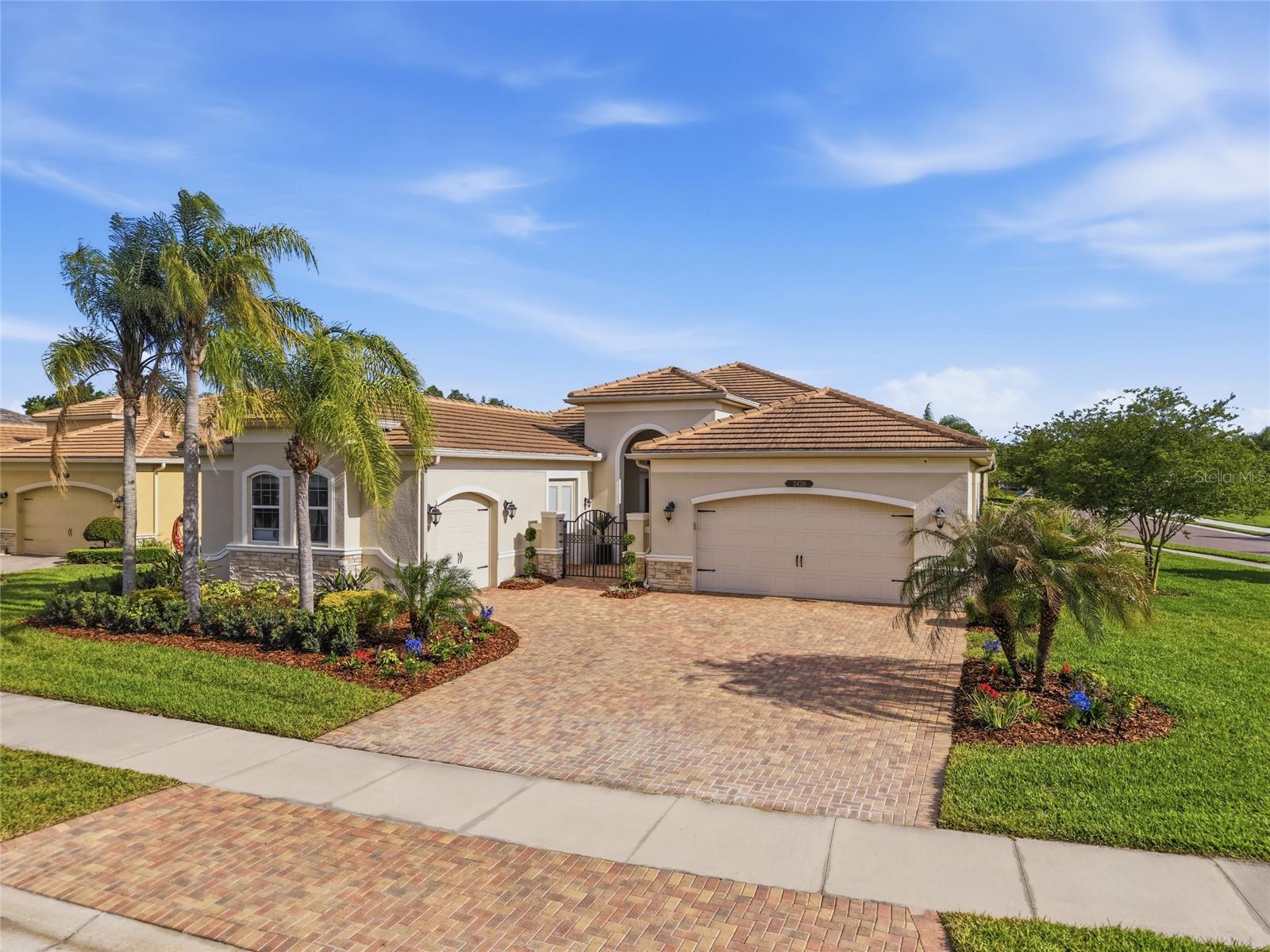 2420 COCO PALM CIR, WESLEY CHAPEL, FL