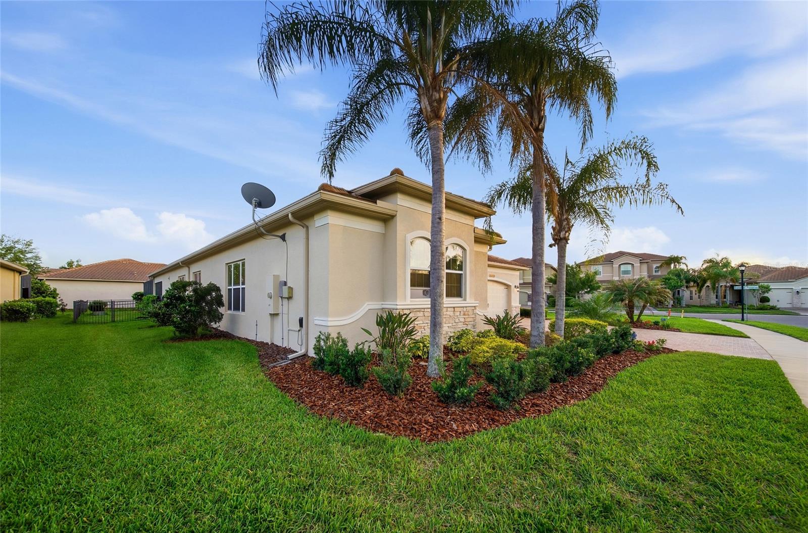 2420 COCO PALM CIR, WESLEY CHAPEL, FL — photo 5