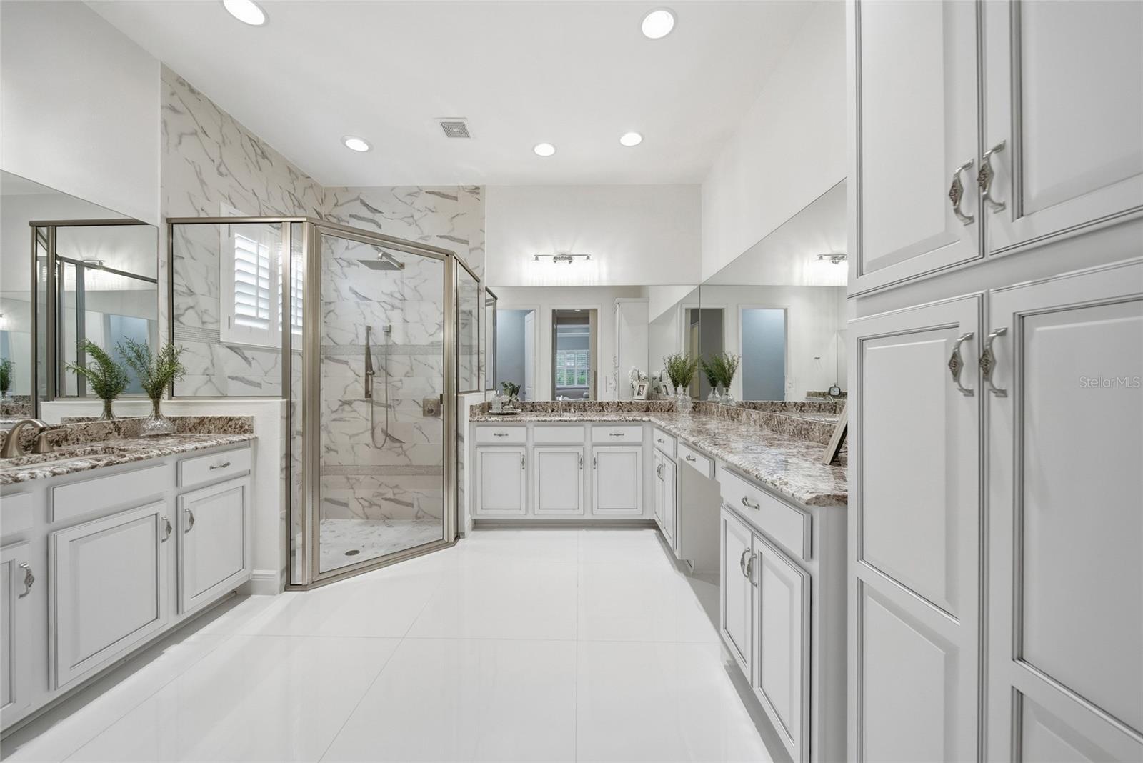 2420 COCO PALM CIR, WESLEY CHAPEL, FL — photo 43
