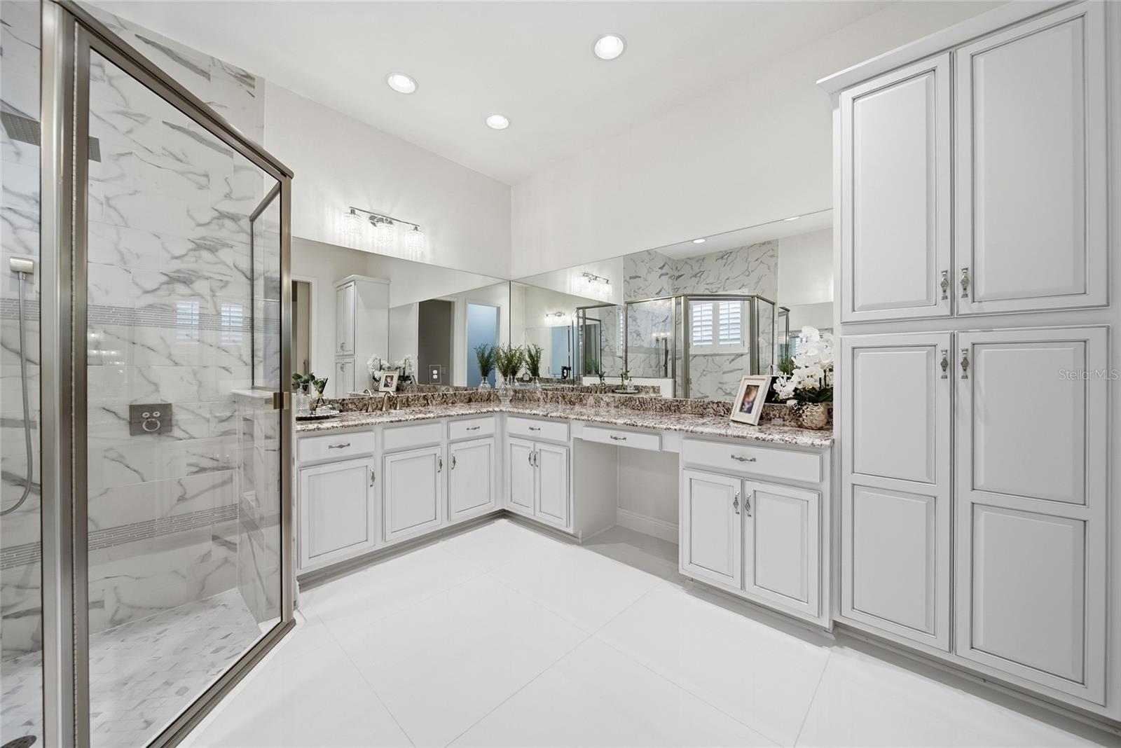 2420 COCO PALM CIR, WESLEY CHAPEL, FL — photo 44