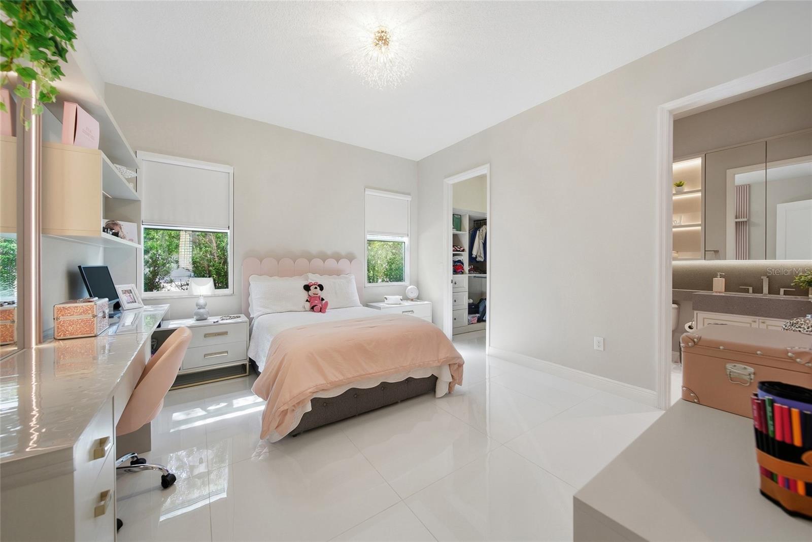 2420 COCO PALM CIR, WESLEY CHAPEL, FL — photo 48