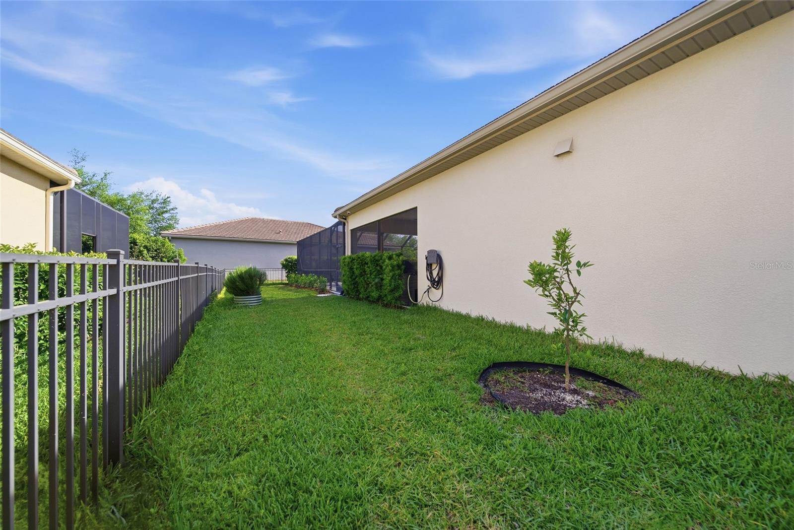 2420 COCO PALM CIR, WESLEY CHAPEL, FL — photo 71