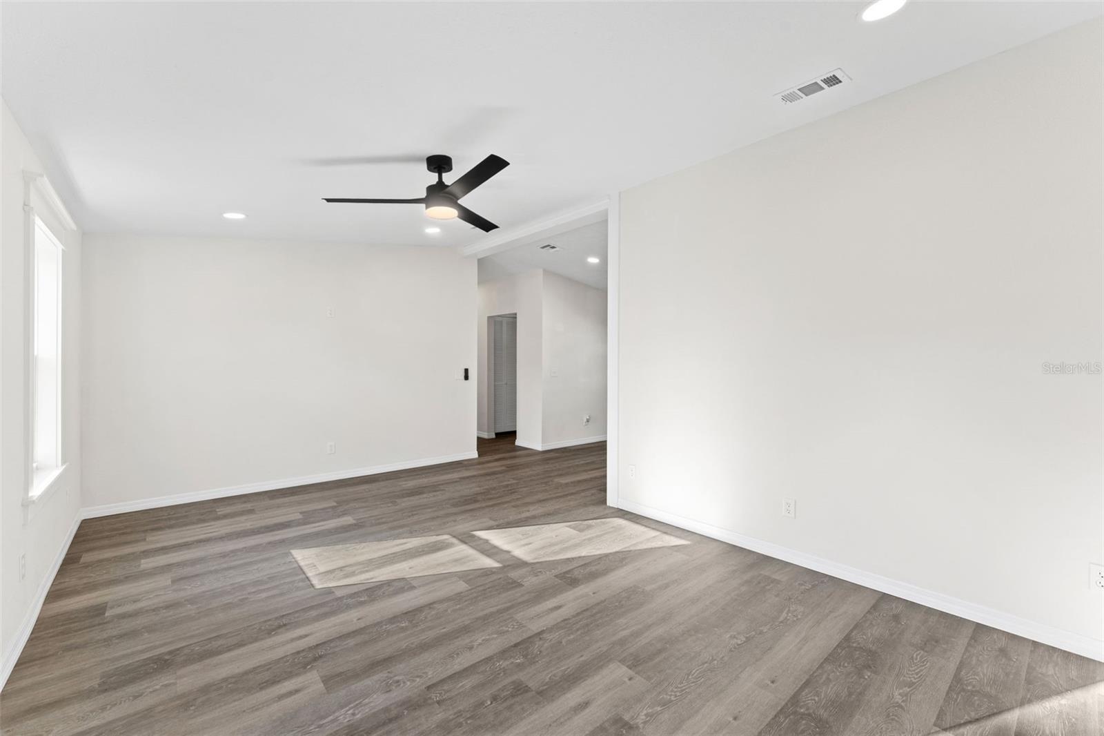 142 N INDIAN RIVER DR N, EDGEWATER, FL — photo 7
