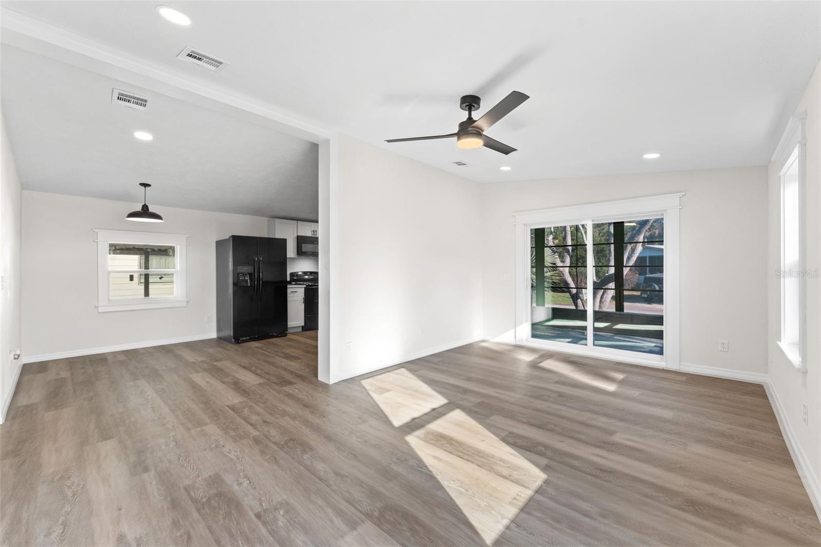 142 N INDIAN RIVER DR N, EDGEWATER, FL — photo 9