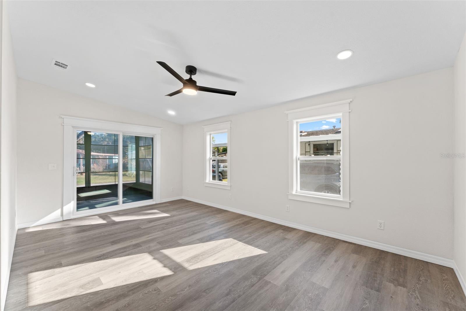 142 N INDIAN RIVER DR N, EDGEWATER, FL — photo 10