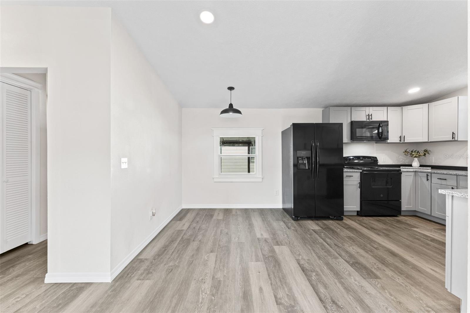 142 N INDIAN RIVER DR N, EDGEWATER, FL — photo 11