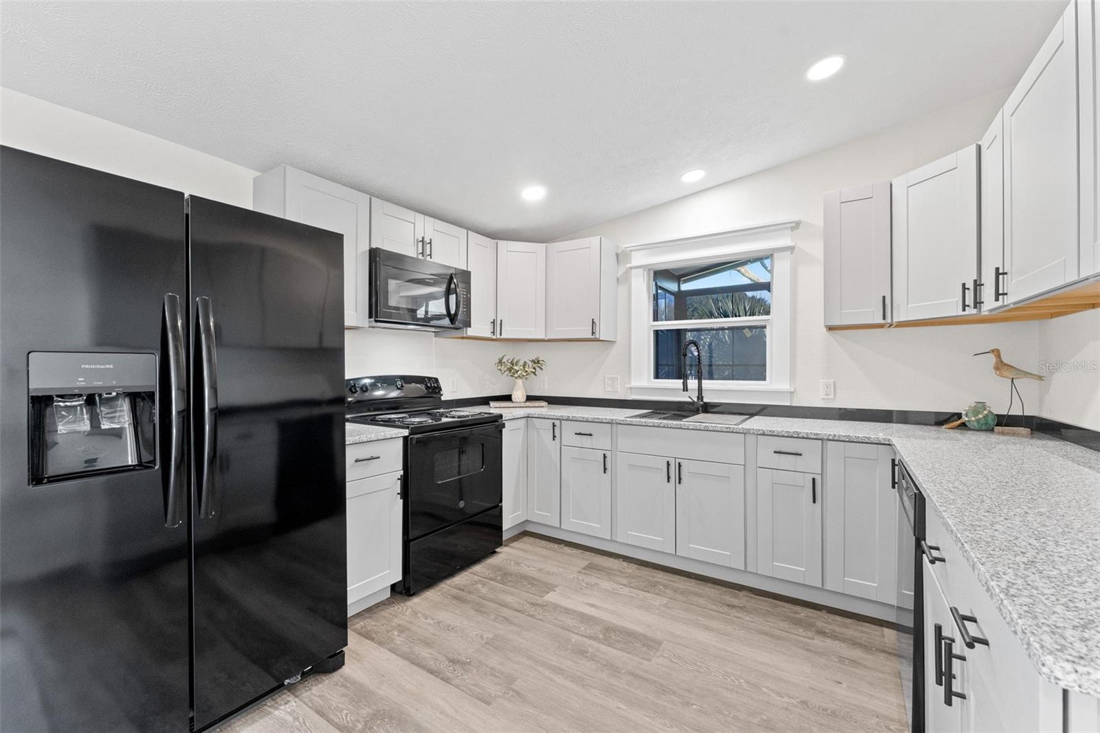 142 N INDIAN RIVER DR N, EDGEWATER, FL — photo 14