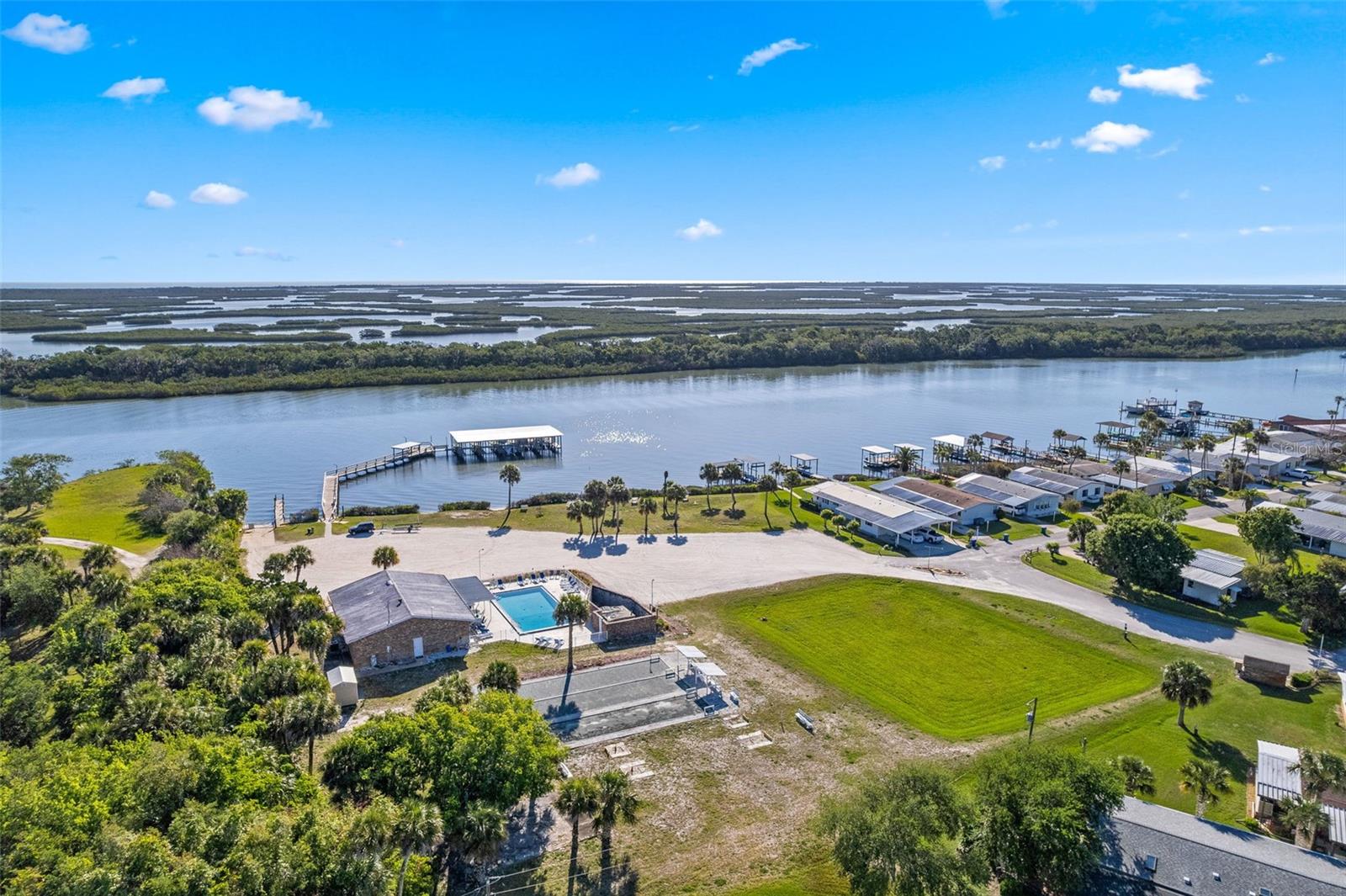142 N INDIAN RIVER DR N, EDGEWATER, FL — photo 33